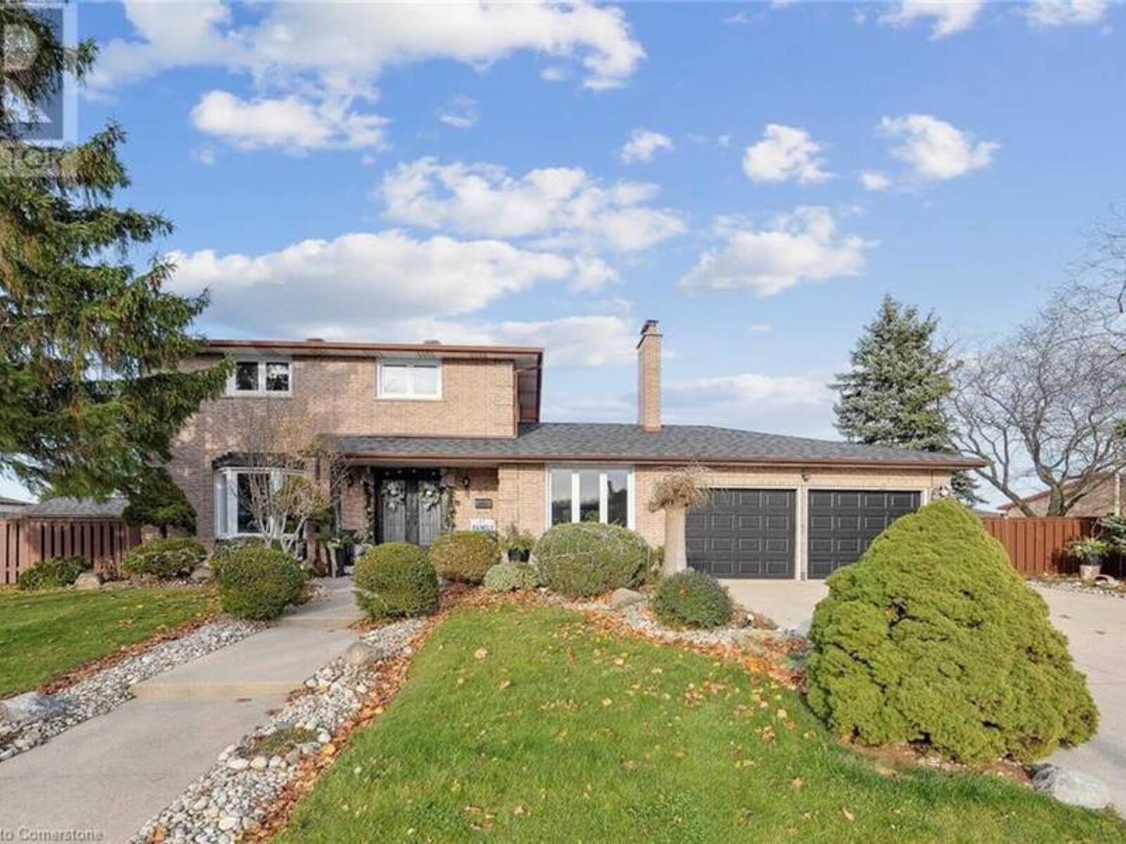 87 MONTE Drive, Hamilton, Ontario L8G 4M4