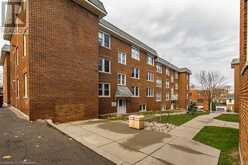 9 ROCKWOOD Place Unit# 8 | Hamilton Ontario | Slide Image Two