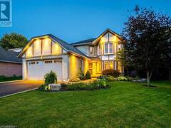 196 AMBERLY Boulevard Ancaster Ontario, L9G 4J7