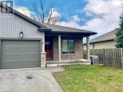 152 CROSS Street E Unit# 9 Dunnville Ontario, N1A 1B8