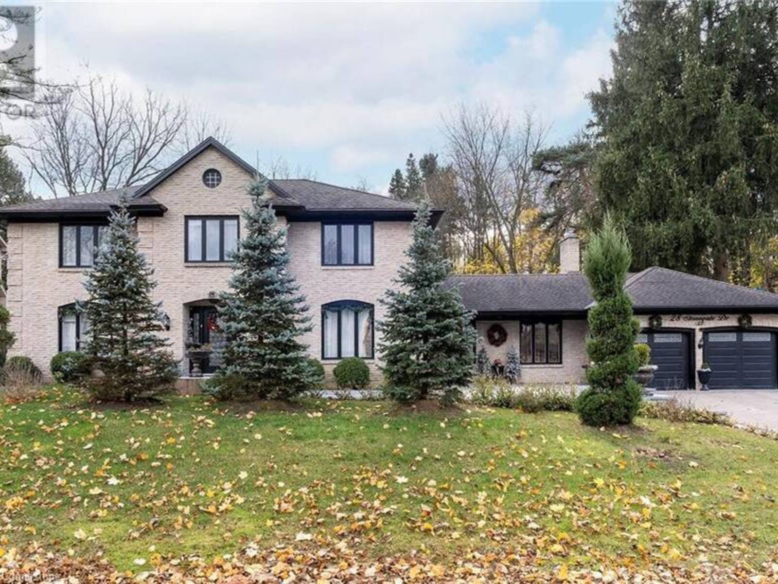 28 STONEGATE Drive, Ancaster, Ontario L9G 3R7