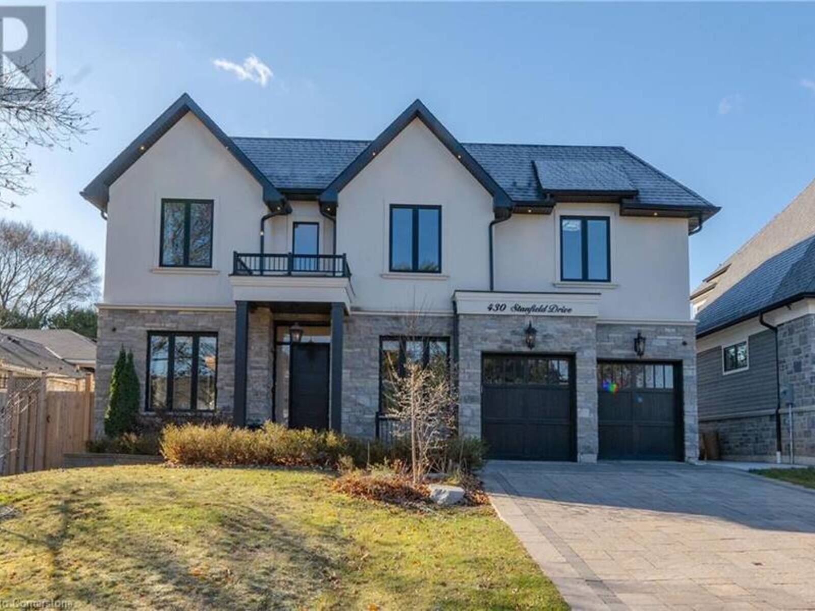 430 STANFIELD Drive, Oakville, Ontario L6L 3P9