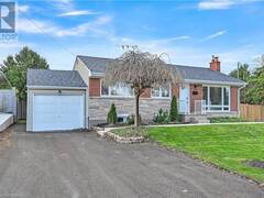 4 JAMES Avenue Hamilton Ontario, L8G 3K1