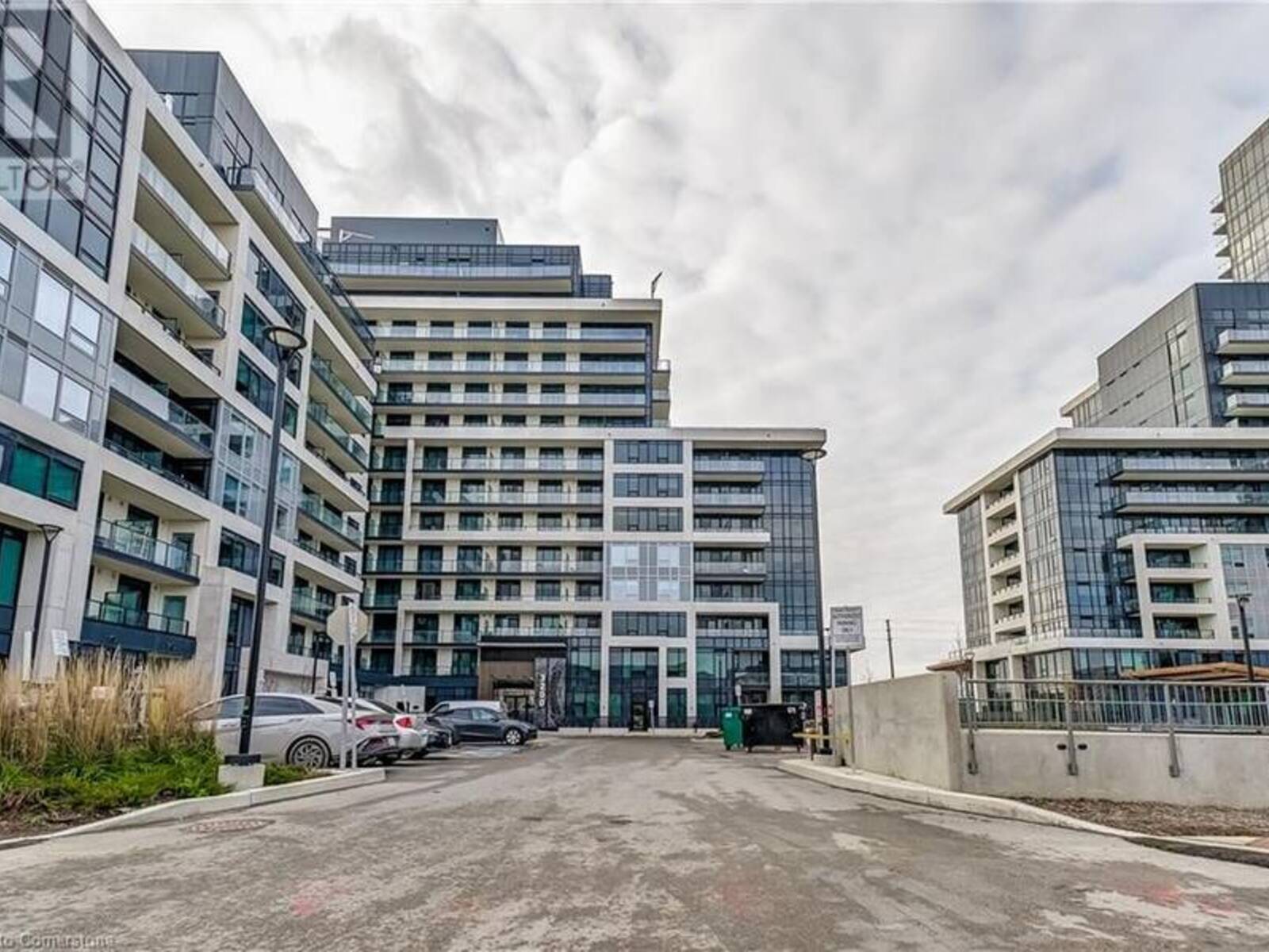 3200 WILLIAM COLTSON Avenue Unit# 401, Oakville, Ontario L6H 7W6