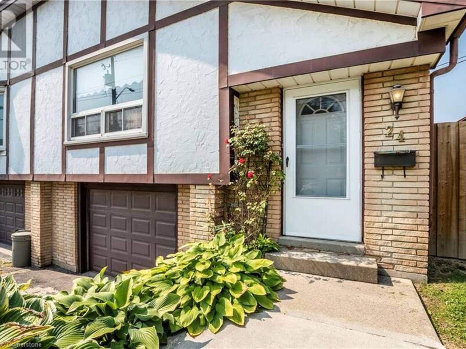 24 BOW VALLEY Drive, Hamilton, Ontario L8E 3L4