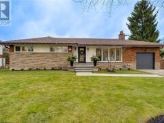 685 IROQUOIS Avenue Ancaster Ontario, L9G 3B6