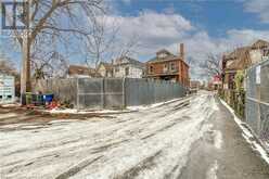 356 CUMBERLAND Avenue | Hamilton Ontario | Slide Image Fourteen