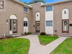 151 GATESHEAD Crescent Unit# 89 Hamilton Ontario, L8G 3W1