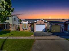 8 MUSCOT Drive Hamilton Ontario, L8J 1X2