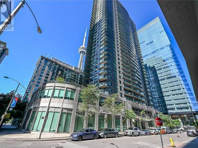 30 GRAND TRUNK Crescent Unit# 709 Toronto Ontario, M5J 3A4 - 2 Bedrooms Condo For Sale