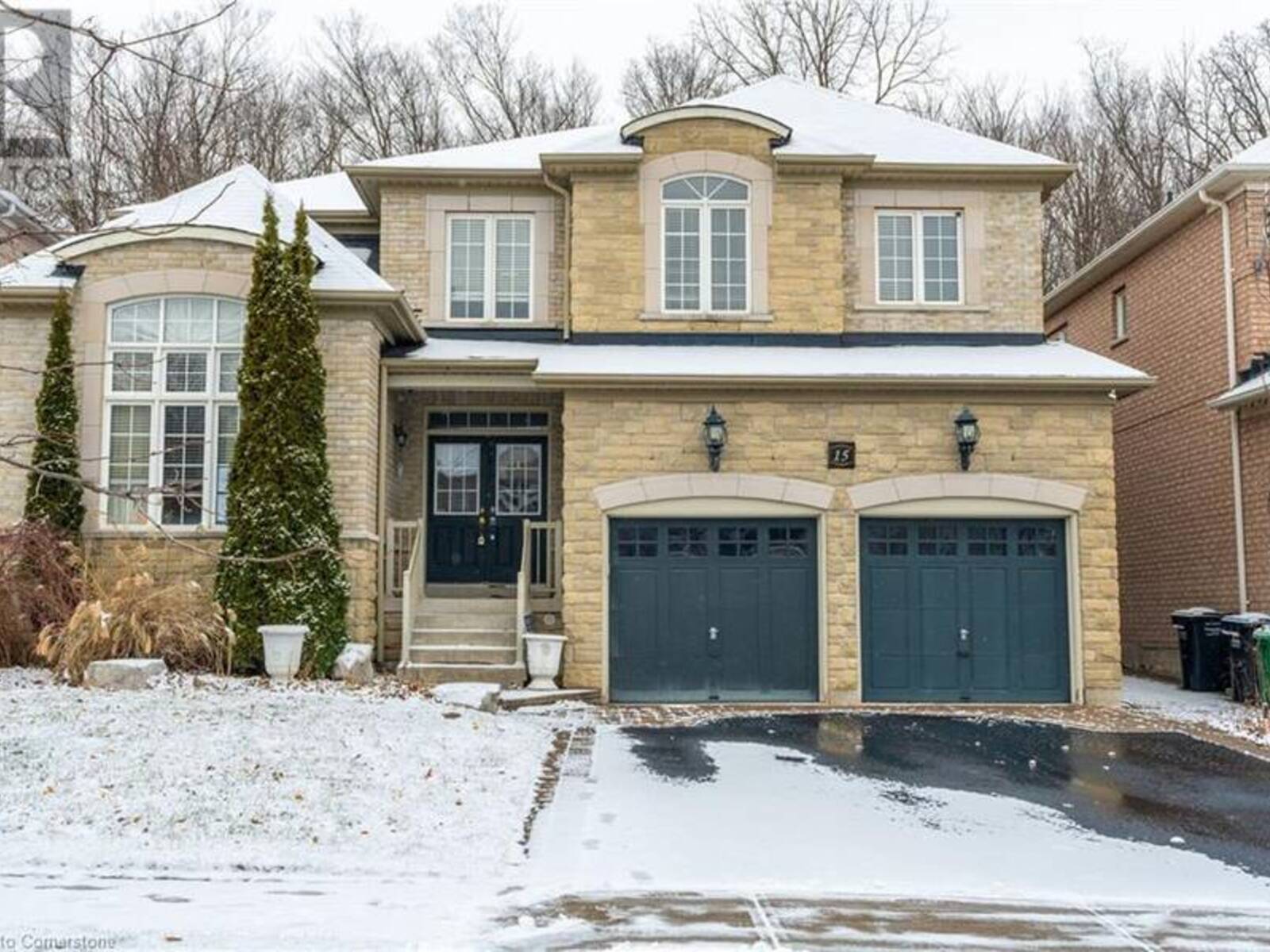 15 HELLYER Avenue, Brampton, Ontario L6Y 0M3