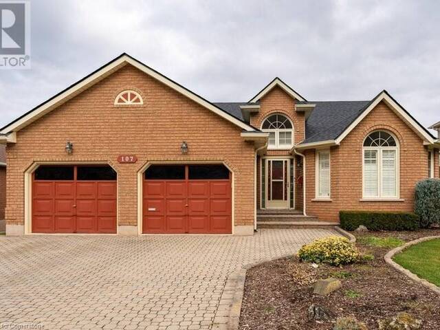 107 DORCHESTER Drive Grimsby Ontario, L3M 5H5