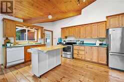 1076 THANKSGIVING ROCK Way | Gravenhurst Ontario | Slide Image Sixteen