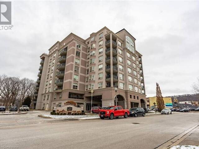 4000 CREEKSIDE Drive Unit# 207 Dundas Ontario, L9H 7S9 - 2 Bedrooms Condo For Sale