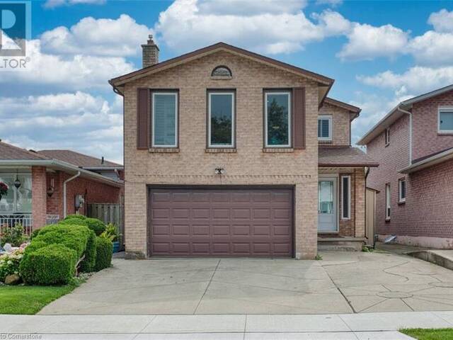 24 SPARTAN Avenue Hamilton Ontario, L8E 4M7