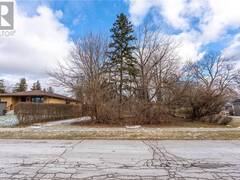 205 LEAMON Street Waterford Ontario, N0E 1Y0