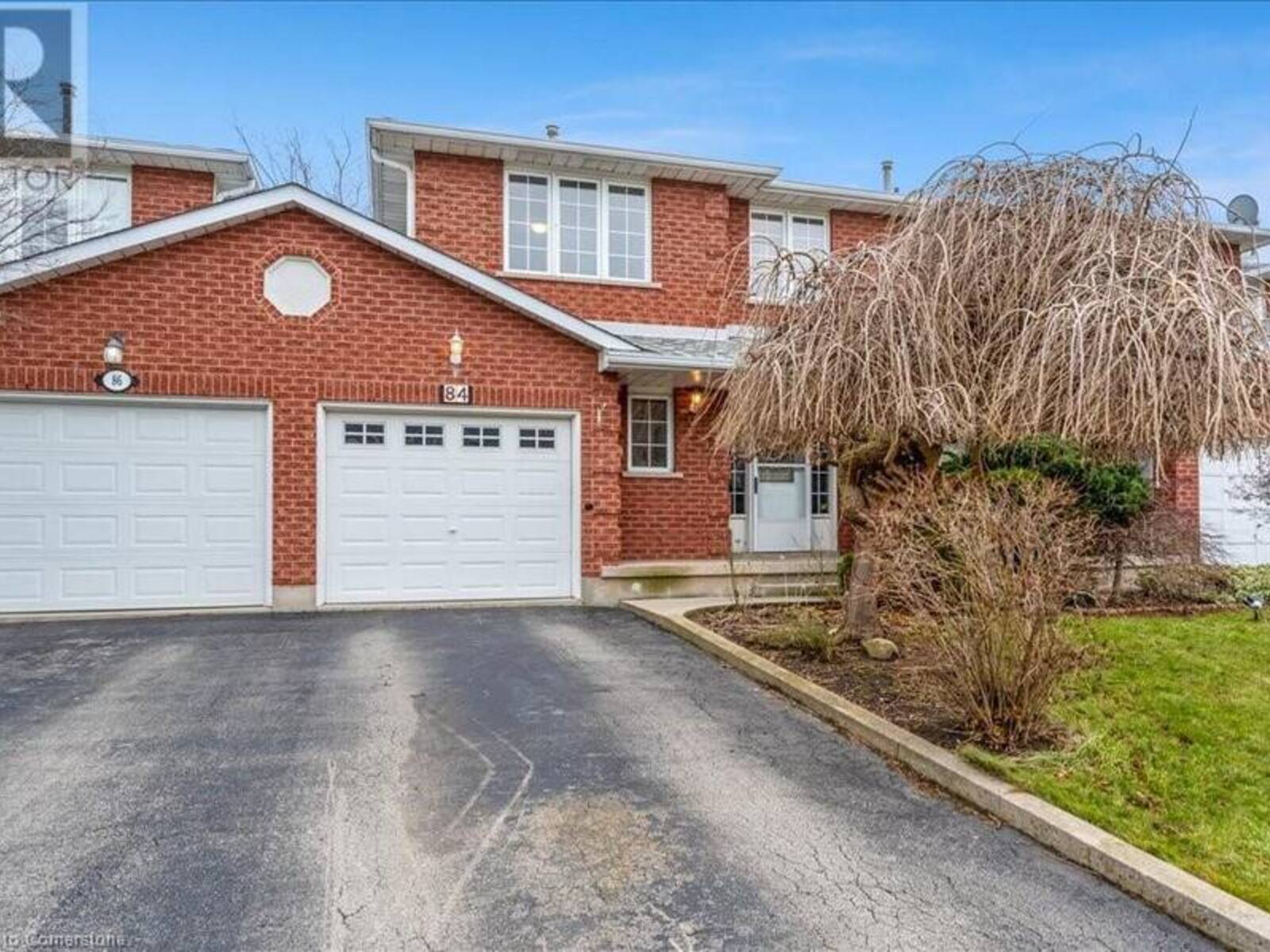 84 CHELSEA Crescent, Hamilton, Ontario L8E 5R8