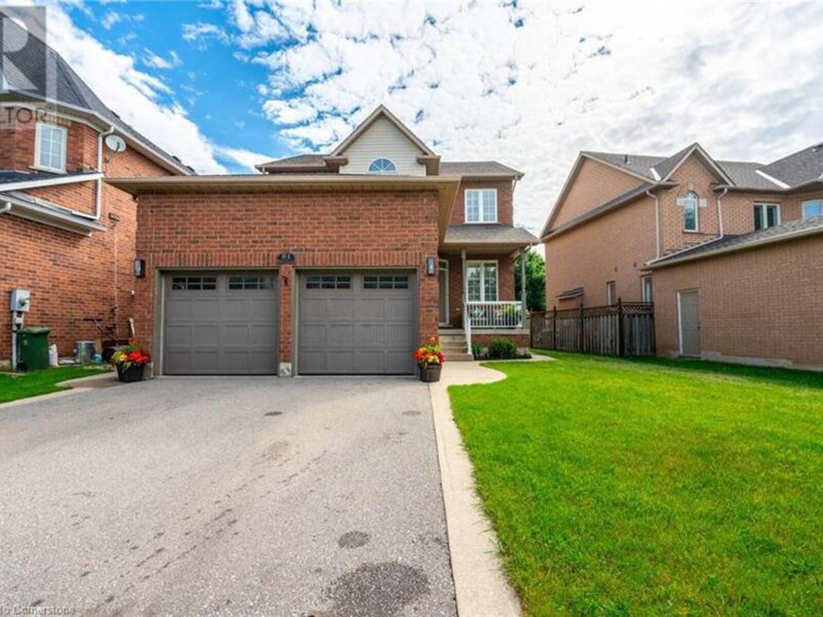 81 SEGWUN Road, Waterdown, Ontario L8B 0J9