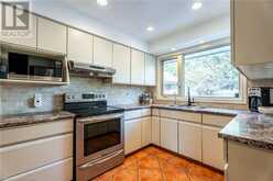 2014 CAVENDISH Drive | Burlington Ontario | Slide Image Twelve