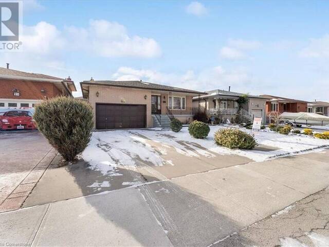 17 COLGATE Court Hamilton Ontario, L9C 6Z6