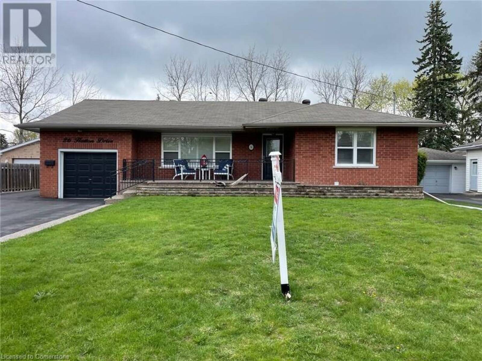 26 HATTON Drive, Ancaster, Ontario L9G 2H6