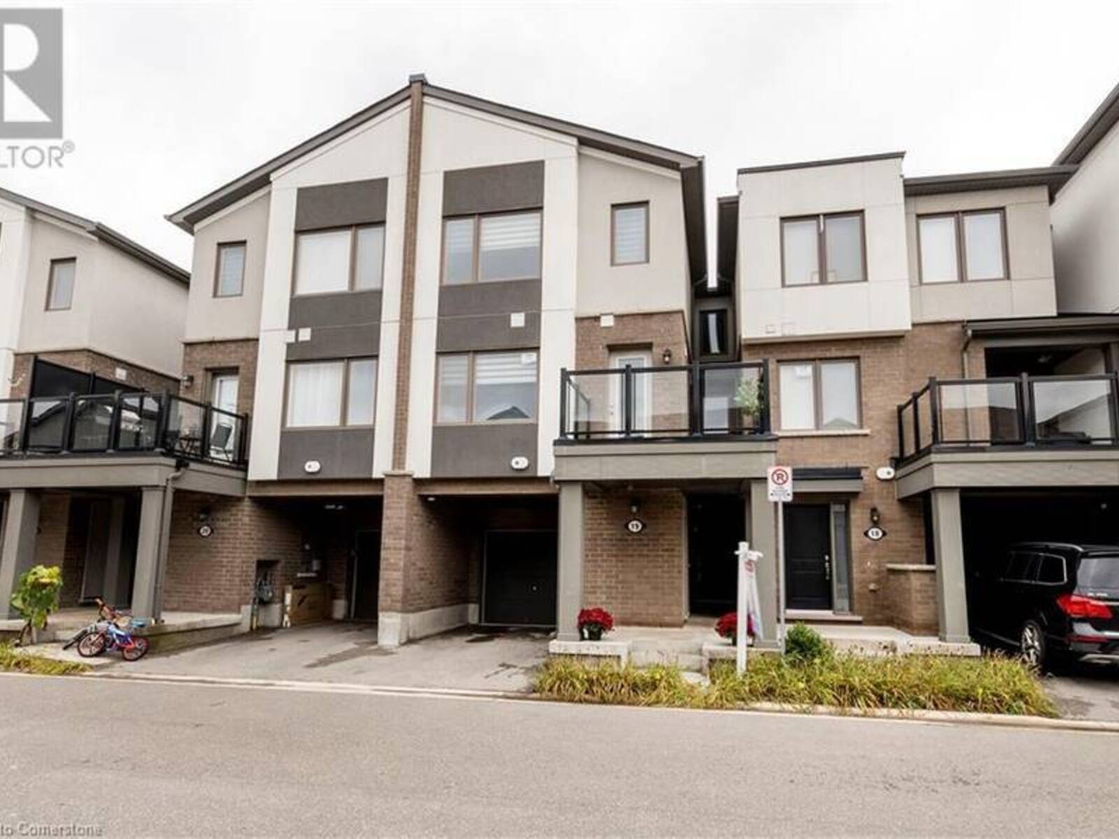 1125 LEGER Way Unit# 19, Milton, Ontario L9E 1N7