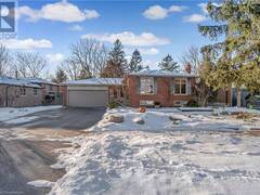 15 LAURENDALE Avenue Waterdown Ontario, L8B 0B3