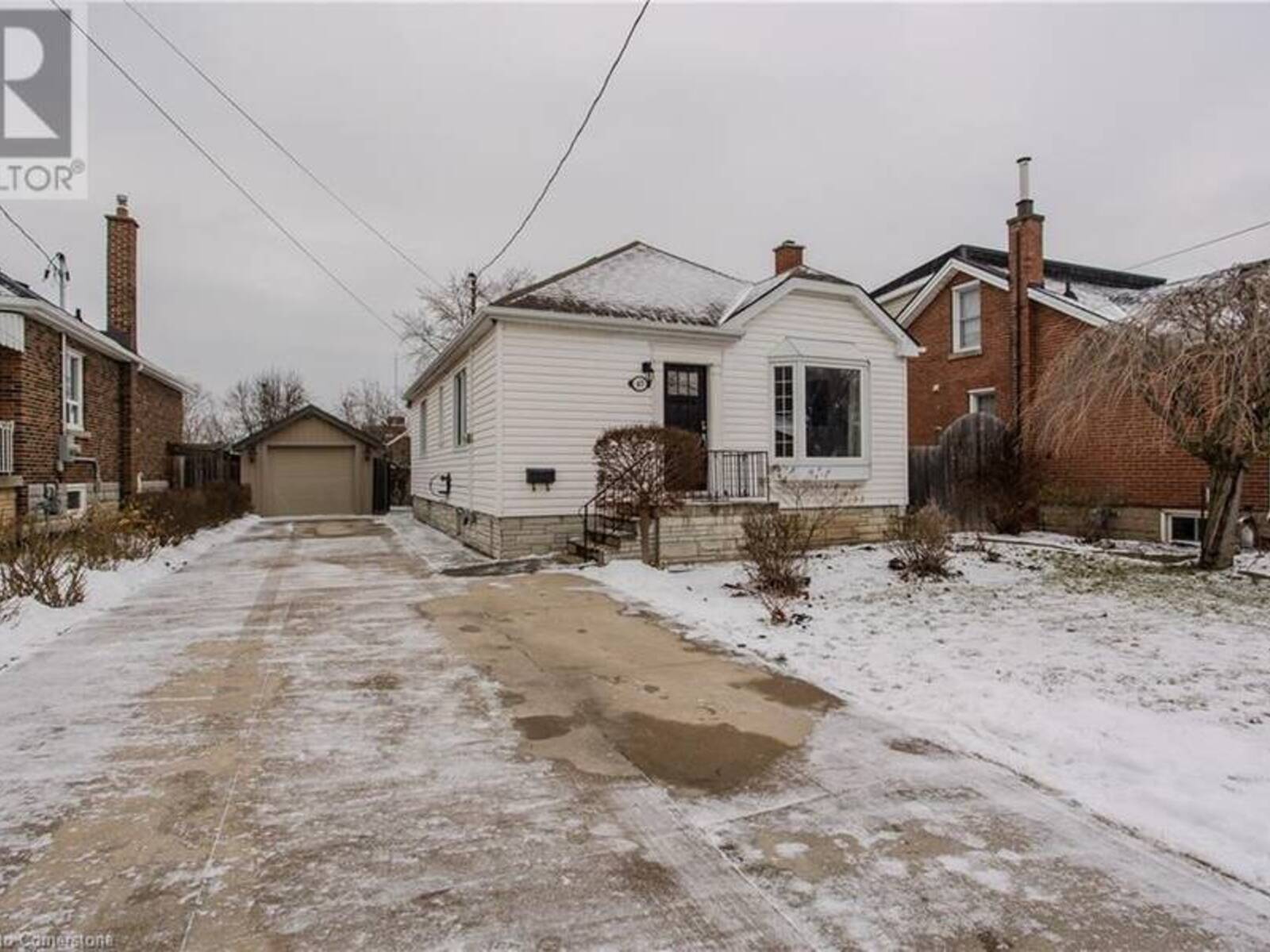 67 DUNKIRK Drive, Hamilton, Ontario L8K 4W9