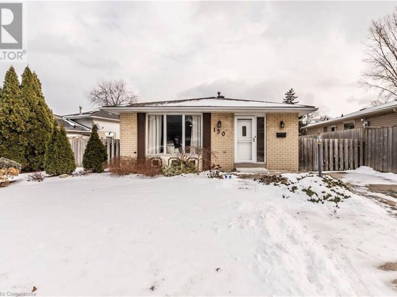 130 QUEEN VICTORIA Drive, Hamilton, Ontario L8W 1G2