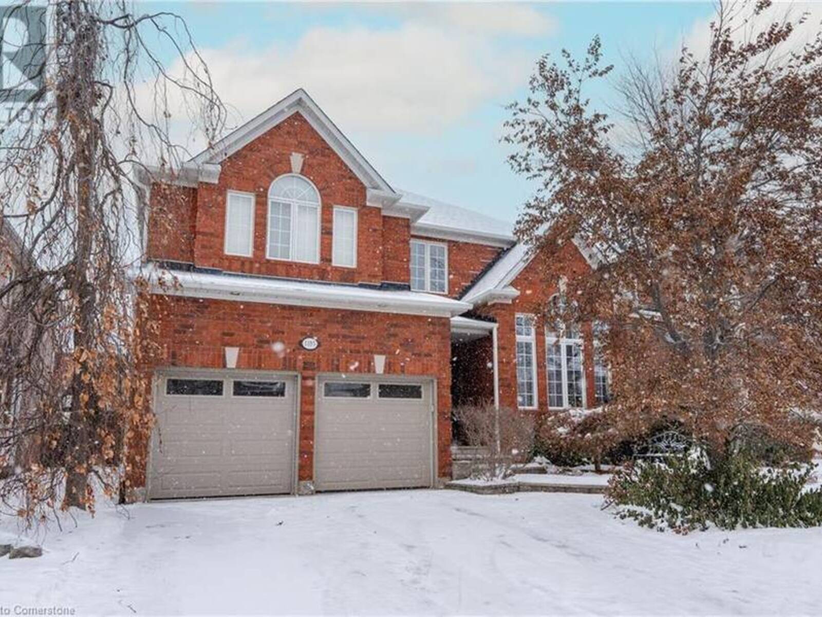 1185 LINDENROCK Drive, Oakville, Ontario L6H 6T5