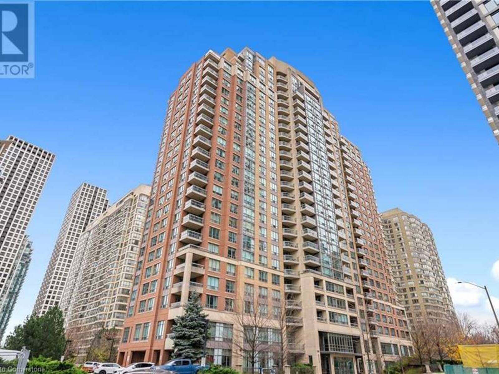 156 ENFIELD Place Unit# 808, Mississauga, Ontario L5B 4L8