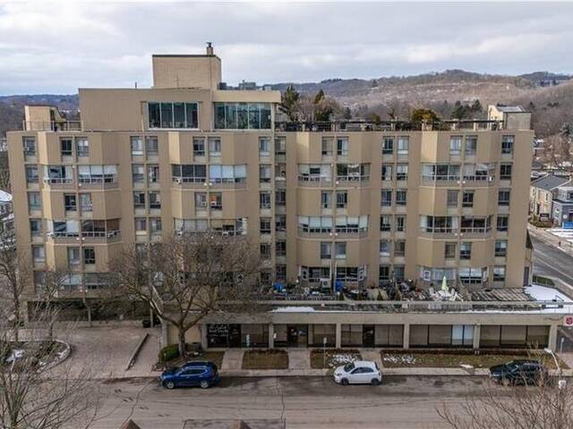 10 JOHN Street W Unit# 413 Dundas Ontario, L9H 6J3 - 2 Bedrooms Condo For Sale