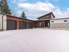 180 WEIRS Lane Dundas Ontario, L9H 5E1