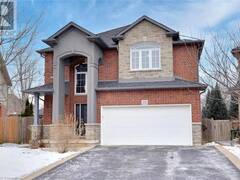 23 FELICIA Court Hamilton Ontario, L9B 0B6