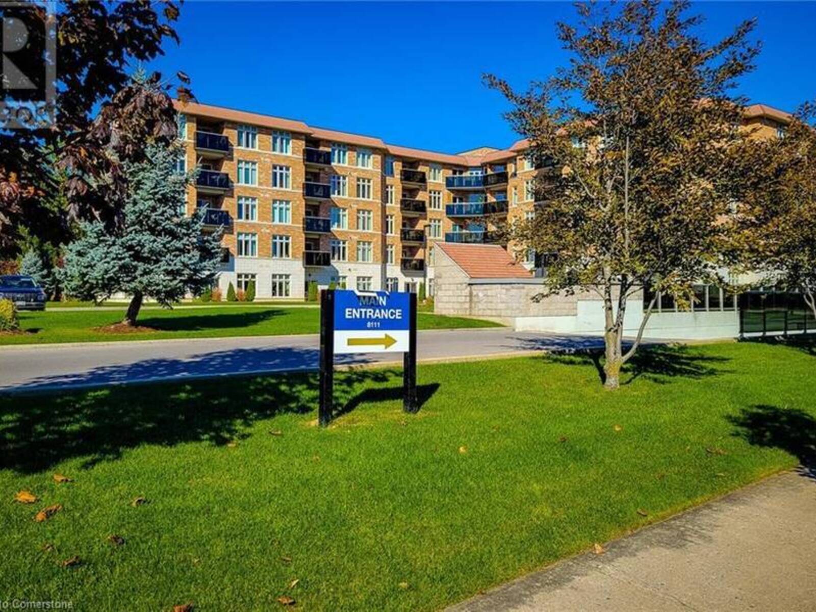 8111 FOREST GLEN Drive Unit# 102, Niagara Falls, Ontario L2H 2Y7