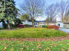 14 GEORGE Street Grimsby Ontario, L3M 3Y4