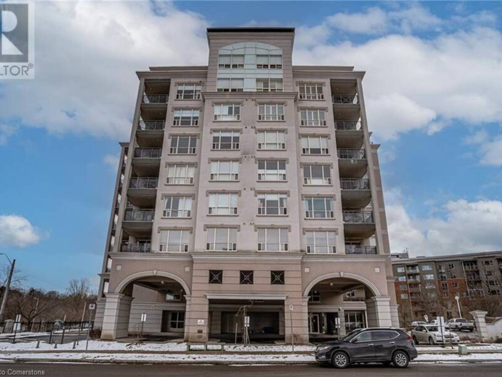 1000 CREEKSIDE Drive Unit# 605, Dundas, Ontario L9H 7S6