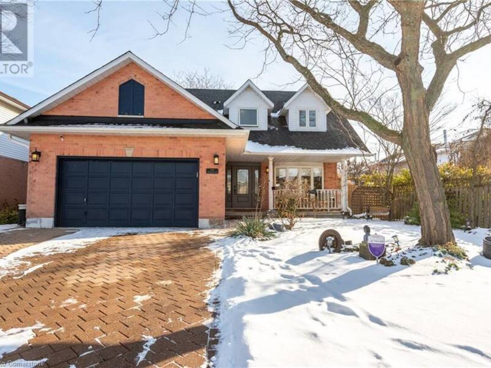 158 SOUTHPARK Avenue, Hamilton, Ontario L8W 2Y7