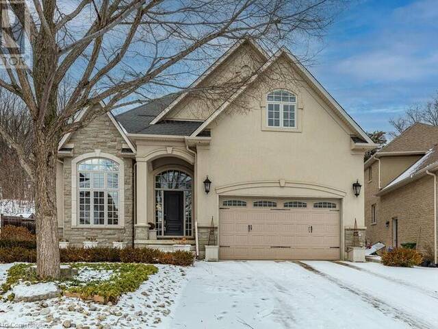 35 SWEETMAN Drive Dundas Ontario, L9H 7T4