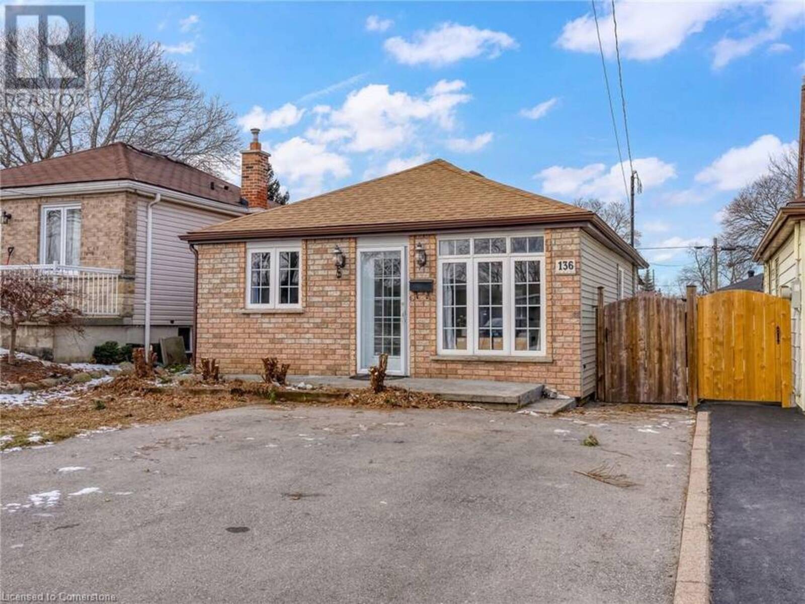 136 EAST 45TH Street, Hamilton, Ontario L8T 3K1