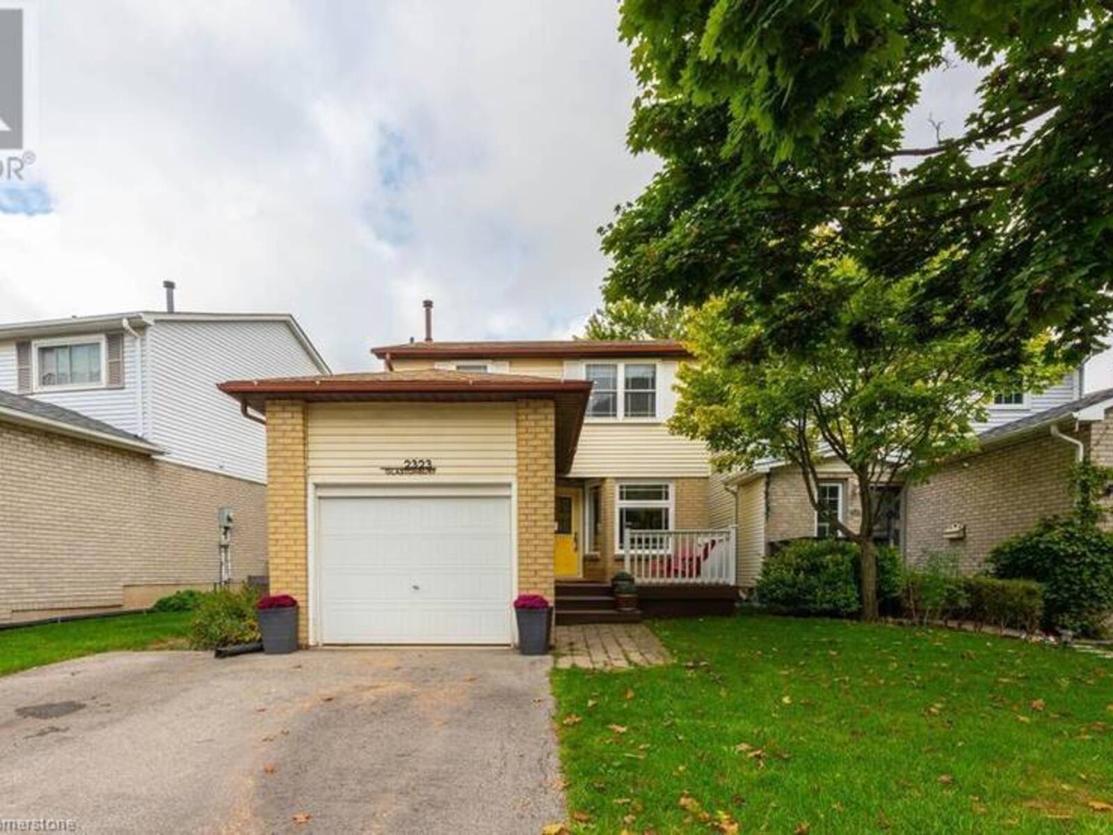 2323 GLASTONBURY Road, Burlington, Ontario L7P 4L7