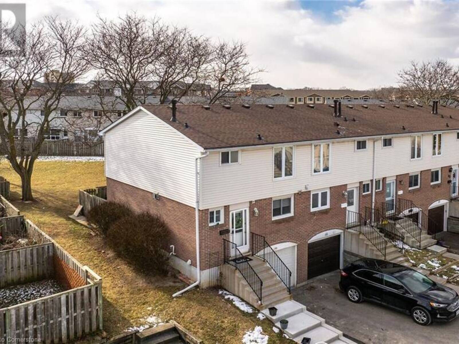 120 QUIGLEY Road Unit# 66, Hamilton, Ontario L8K 6L4