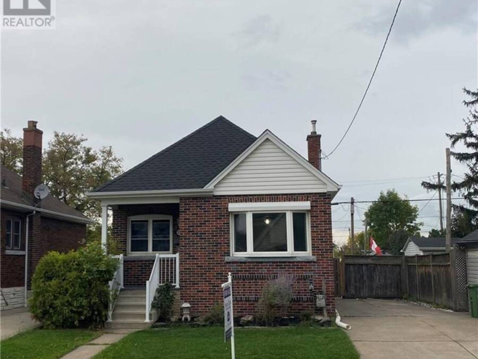 101 ALBANY Avenue, Hamilton, Ontario L8H 2H4