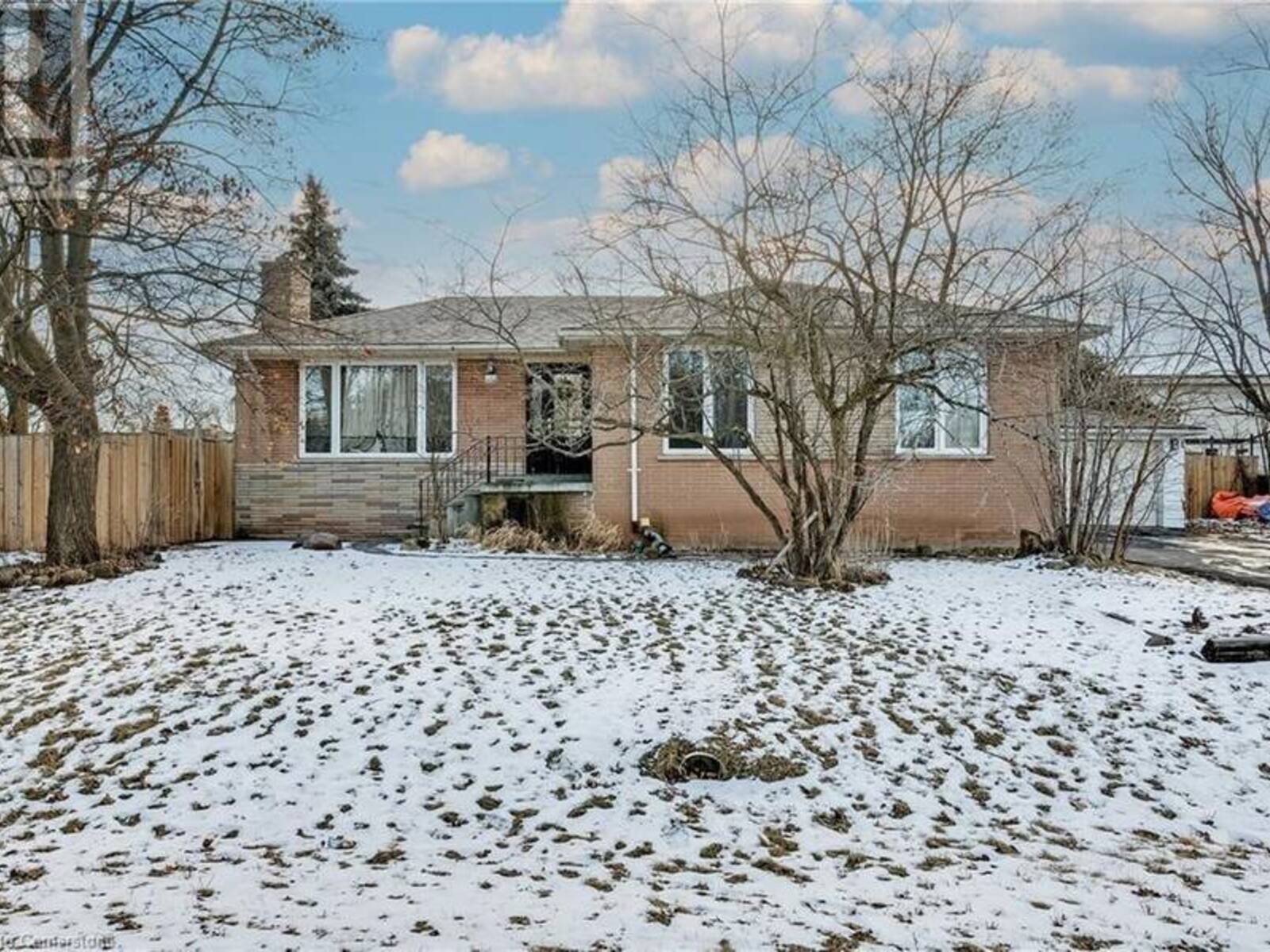 472 SEATON Drive, Oakville, Ontario L6L 3Y4