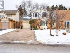 371 KNIGHTSBRIDGE Crescent Ancaster Ontario, L9G 3S4