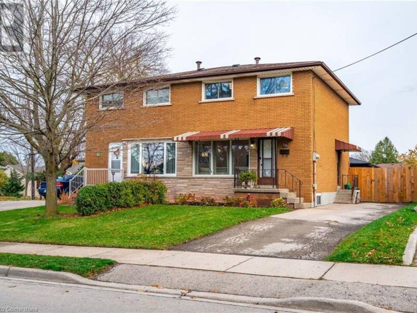 18 WARWICK Road, Hamilton, Ontario L8E 1Y3