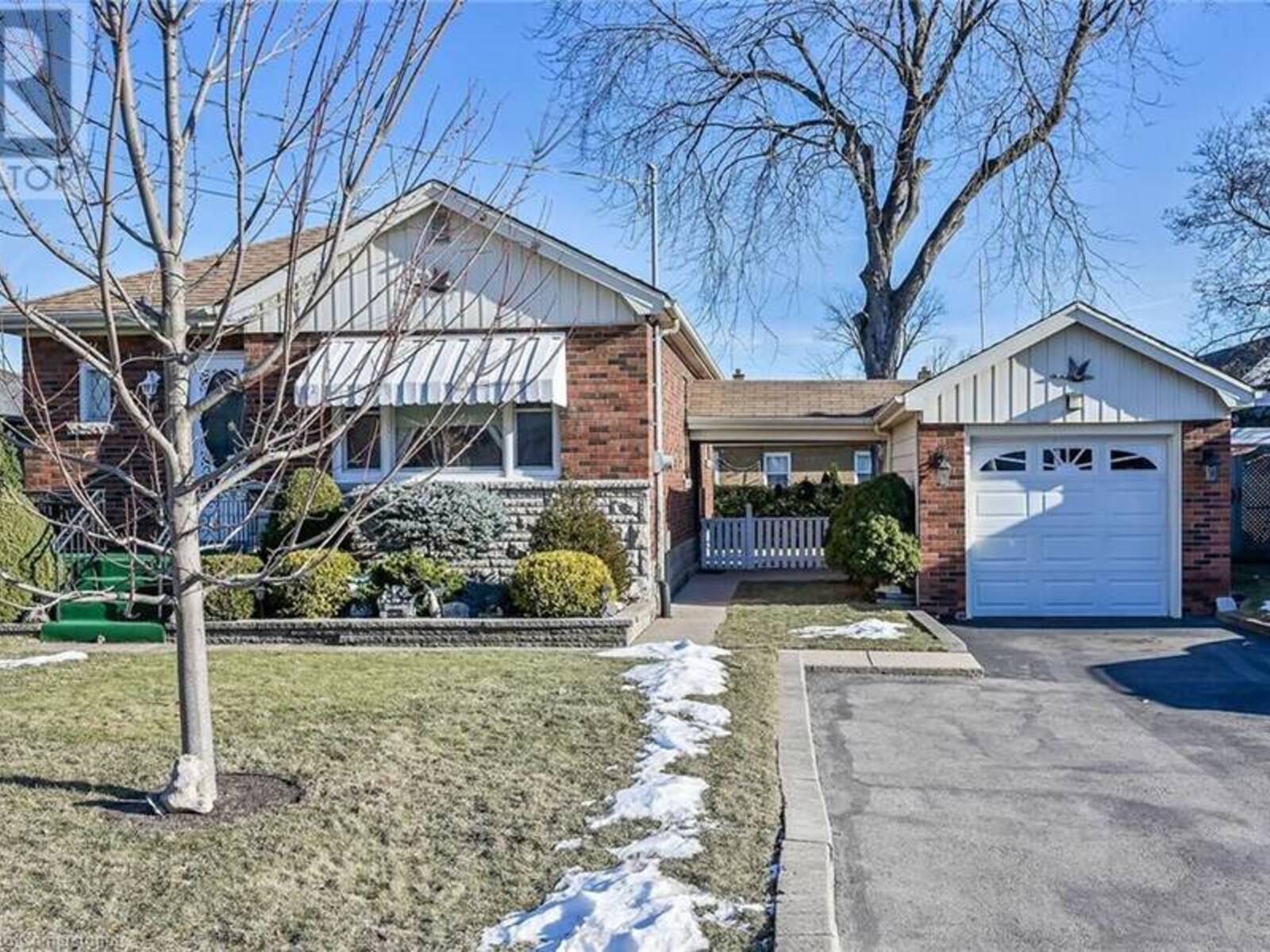 46 MOUNTAIN Avenue N, Hamilton, Ontario L8G 3N7