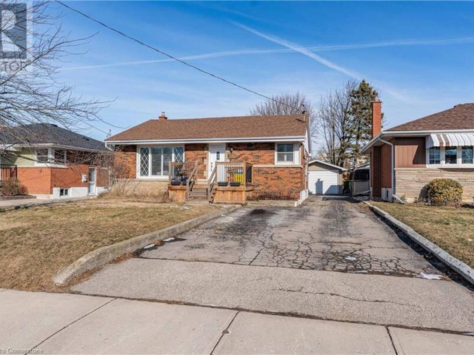 39 WILDEWOOD Avenue, Hamilton, Ontario L8T 1X4