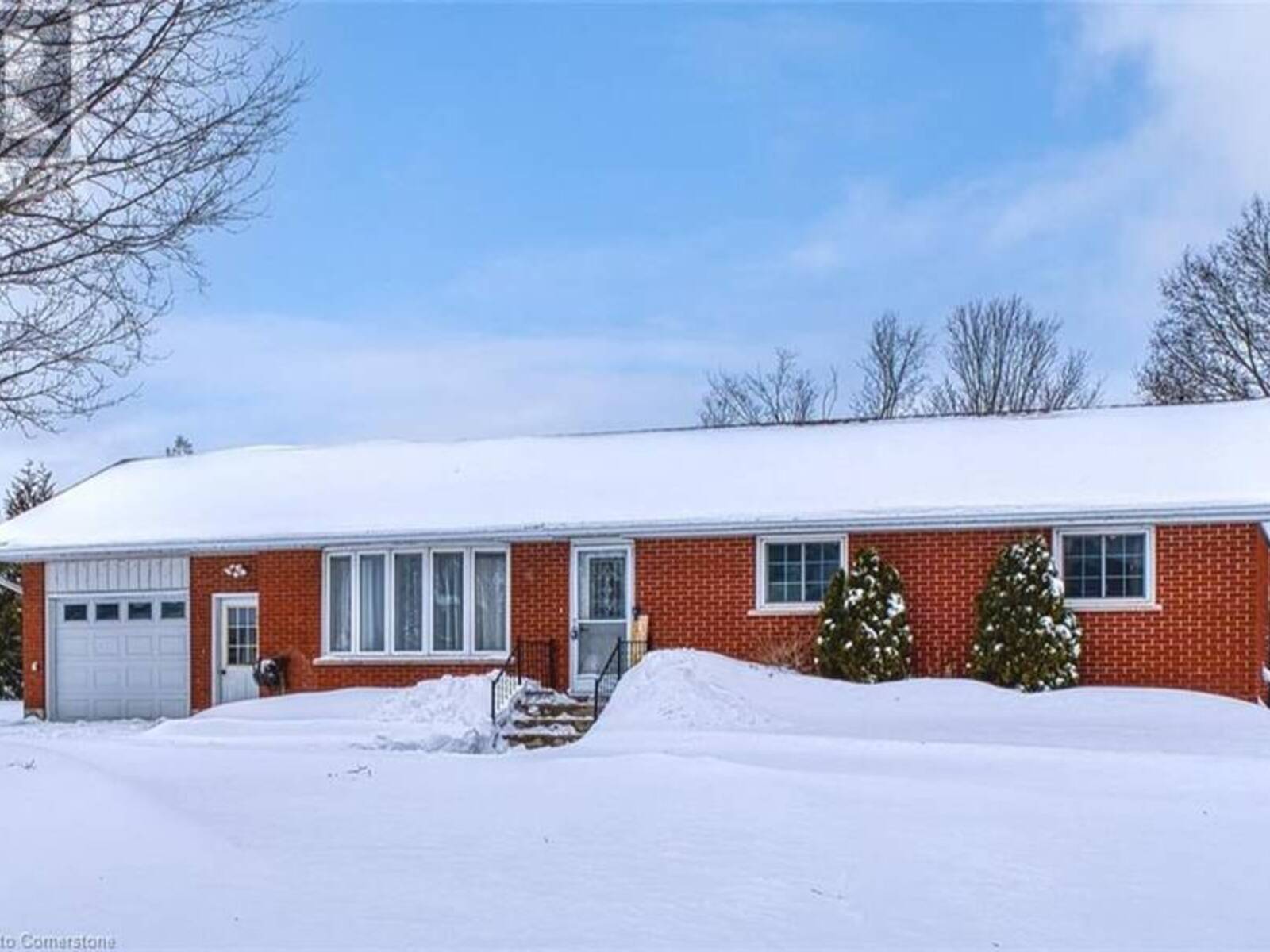 26 THOMAS Street, South Bruce Peninsula, Ontario N0H 1A0