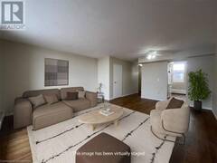 350 QUIGLEY Road Unit# 822 Hamilton Ontario, L8K 5N2